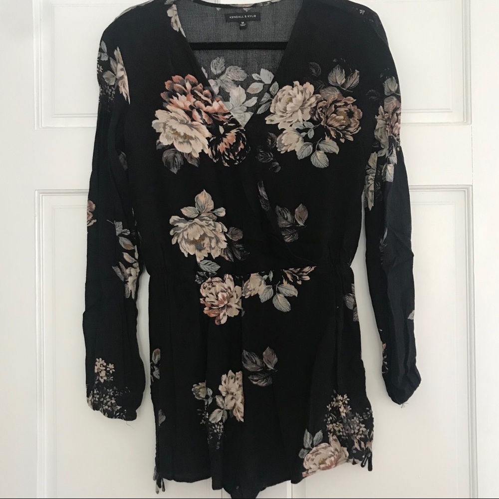 PacSun Kendall & Kylie Floral Long Sleeved Romper